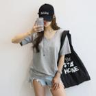 V-neck Short-sleeve Distressed T-shirt
