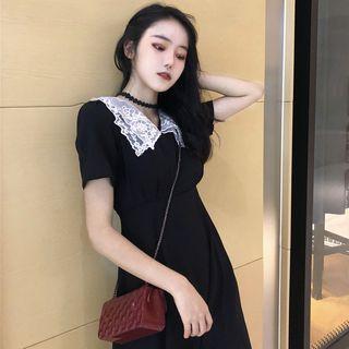 Short-sleeve Lace Collared A-line Dress