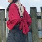 Open Back V-neck 3/4-sleeve T-shirt