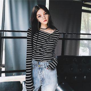 Striped Long-sleeve T-shirt / Straight-cut Jeans