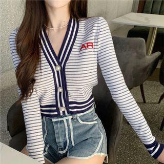 Striped Cropped Cardigan / Contrast Trim Denim Shorts