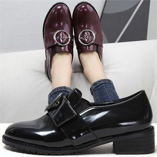 Hoop-buckle Round-toe Patent Loafers