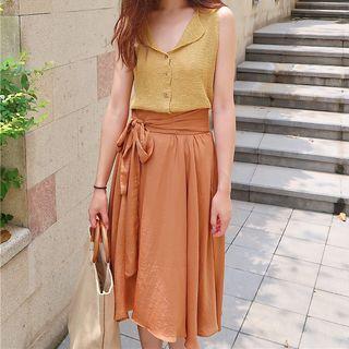 Buttoned Sleeveless Knit Top / Tie-waist Midi Skirt