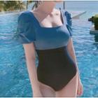 Short-sleeve Two-tone Swimsuit / Ruffle Strap Swimsuit