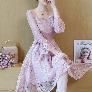Square-neck 3/4-sleeve Lace A-line Dress