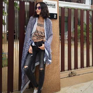 Tasseled Herringbone Light Scarf