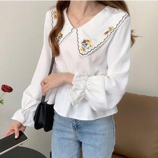 Floral Embroidered Collar Cropped Blouse