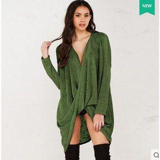 V-neck Draped Chunky Sweater