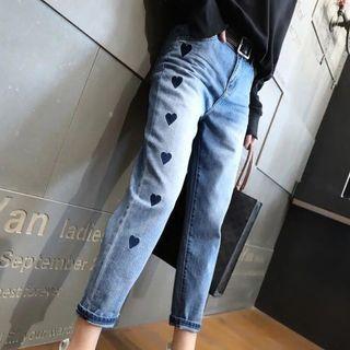 Heart Embroidered Tapered Cropped Jeans