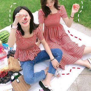 Short-sleeve Plaid Pleated Open Back Dress