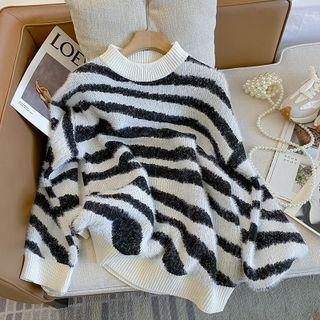 Zebra Print Sweater 173-k02 - Black & White - One Size