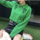 Long-sleeve Dragon Embroidered Cropped T-shirt Green - One Size