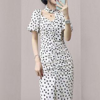 Short-sleeve V-neck Floral Sheath Dress