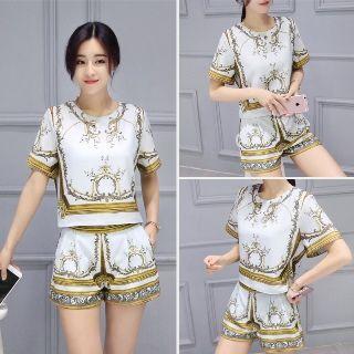 Set: Short-sleeve Printed Top + Printed Shorts