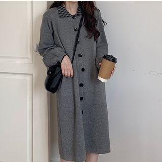 Houndstooth Collar Buttoned Midi Knit Dress