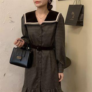 Puff-sleeve Plaid Midi A-line Dress Black - One Size