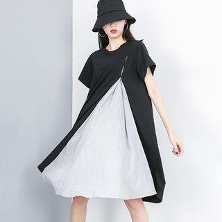 Striped Panel Short-sleeve T-shirt Dress Black - One Size