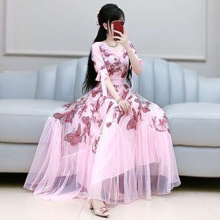 Butterfly Embroidered Short-sleeve Maxi A-line Dress