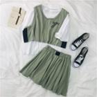 Short-sleeve Plain T-shirt / Printed Vest / Wide Leg Skort / Set