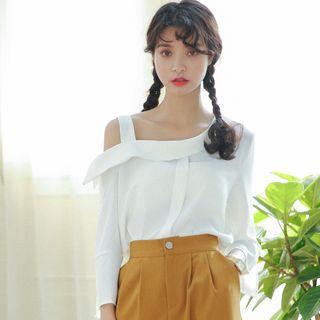 Cutout Shoulder 3/4 Sleeve Plain Blouse