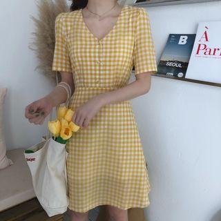 V-neck Short Sleeve Check A-line Dress