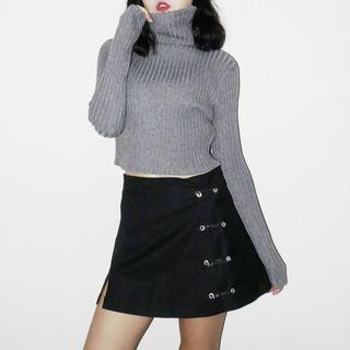 Turtleneck Plain Cropped Sweater