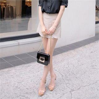 Cutout-hem Detail Flap-front Shorts