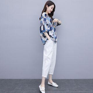 Set: Elbow-sleeve Print Blouse + Cropped Tapered Pants