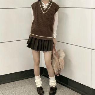 Sweater Vest / Shirt / Pleated Mini A-line Skirt
