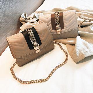 Chained Strap Shoulder Bag