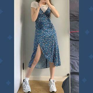 Short-sleeve T-shirt / Floral Print Asymmetric A-line Pinafore Dress / Set