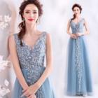 Embroidered Sleeveless Sheath Evening Gown