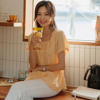 Square-neck A-line Gingham Top