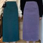 Corduroy Back-slit Semi-body Midi Skirt