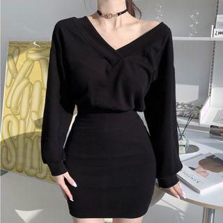 Long-sleeve V-neck Plain Mini Sweatshirt Dress