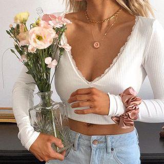 Long Sleeve Lace Trim Open-back Striped Knit Cropped Top