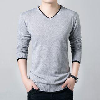 Pinstripe V-neck Knit Top