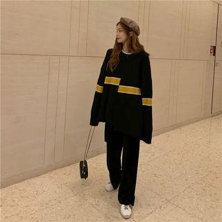 Contrast Loose-fit Sweater / Velvet Wide-leg Pants