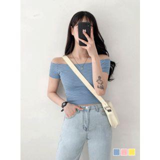 Off-shoulder Stripe Cropped T-shirt
