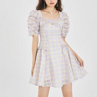 Short-sleeve Square-neck Plaid Ruffle Trim Dress