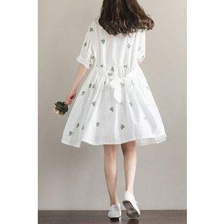 Cactus Embroidered Short Sleeve Dress