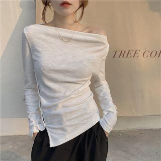 Off-shoulder Asymmetrical Long-sleeve T-shirt
