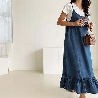 Set: T-shirt + Sleeveless Ruffled Maxi Chambray Dress