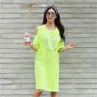 Cutout-shoulder L Me-lettering Dress