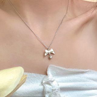Bow Pendant Faux Pearl Alloy Necklace Necklace - Silver - One Size