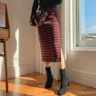 Slit-side Checked Long Knit Skirt