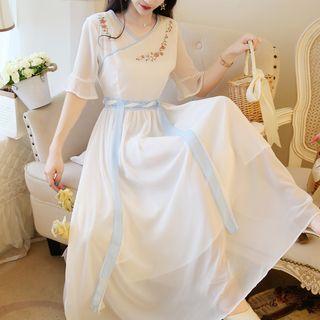 Hanfu Short-sleeve V-neck Midi Dress