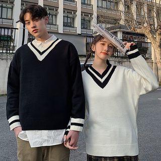 Couple Matching Two-tone V-neck Sweater