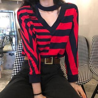 Color-block Striped V-neck Batwing-sleeve Top / Plain Fringed Wide-leg Jeans / Belt