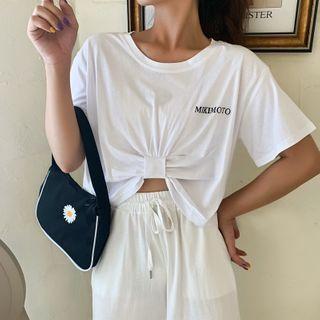 Knot Lettering Short-sleeve Cropped T-shirt